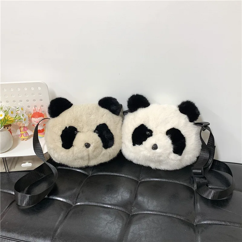 

Cute Panda Shape Faux Fur Crossbody Bag - Adorable Plush Animal Mini Bag for Girl's Casual Trendy Daily Looks