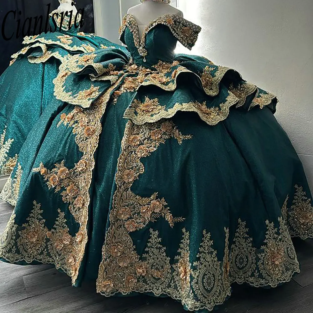 

Изумрудно-зеленый с открытыми плечами и оборками, платья Quinceanera, бальное платье, 3D цветы, аппликации, корсет с бисером, Vestidos De XV Anos