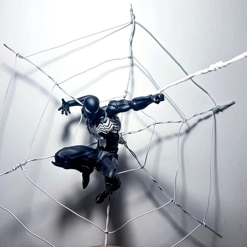 

16cm Mess Toys The Black Neighbor Symbiotic Spider-Man Black Venom Suit Joint Action Figures Collect Desktop Ornaments Boys Gift