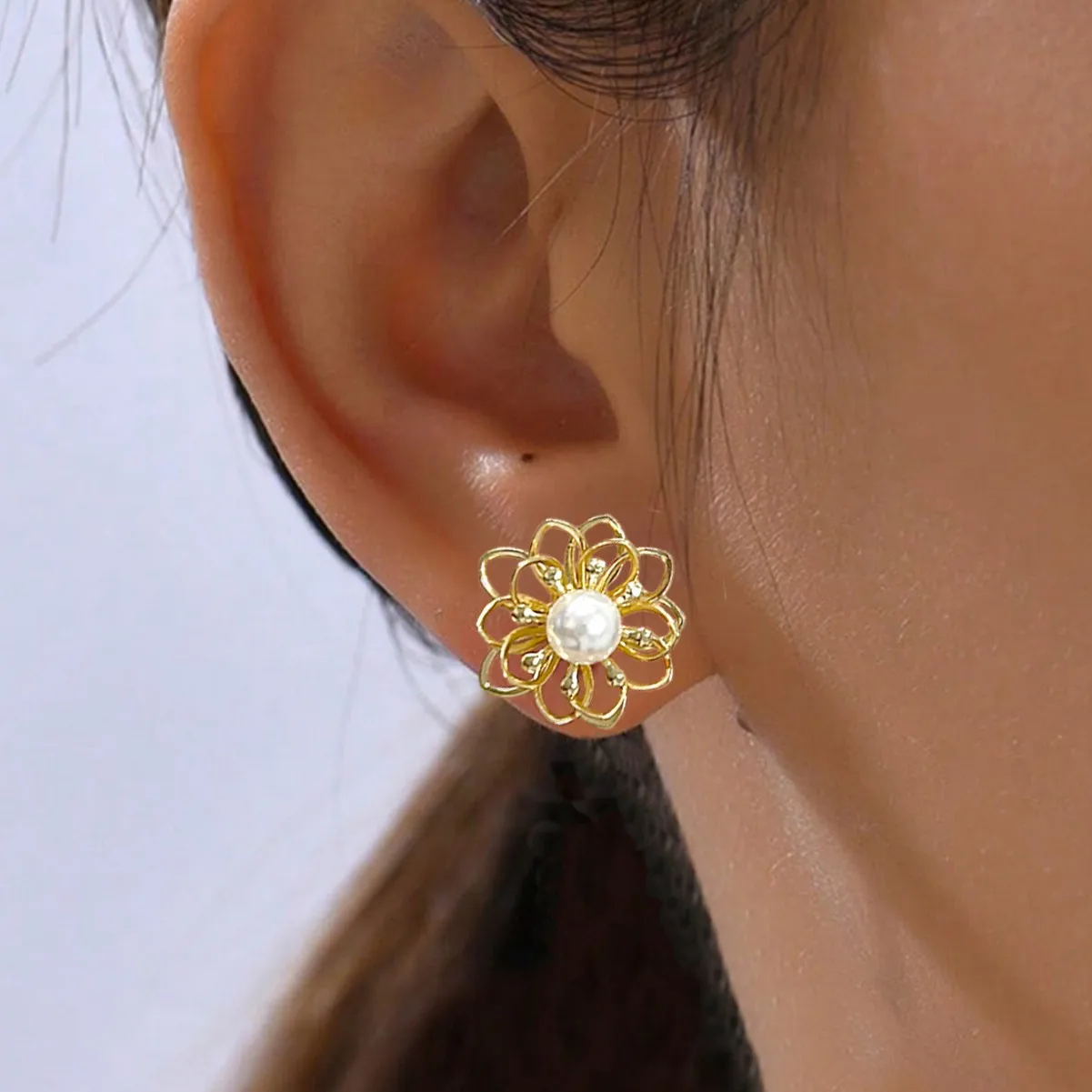 

Elegant Hollow Flower Stud Earrings with Faux Pearls, Cute & Fresh Style, Fashion All-match Ear Jewelry for Women