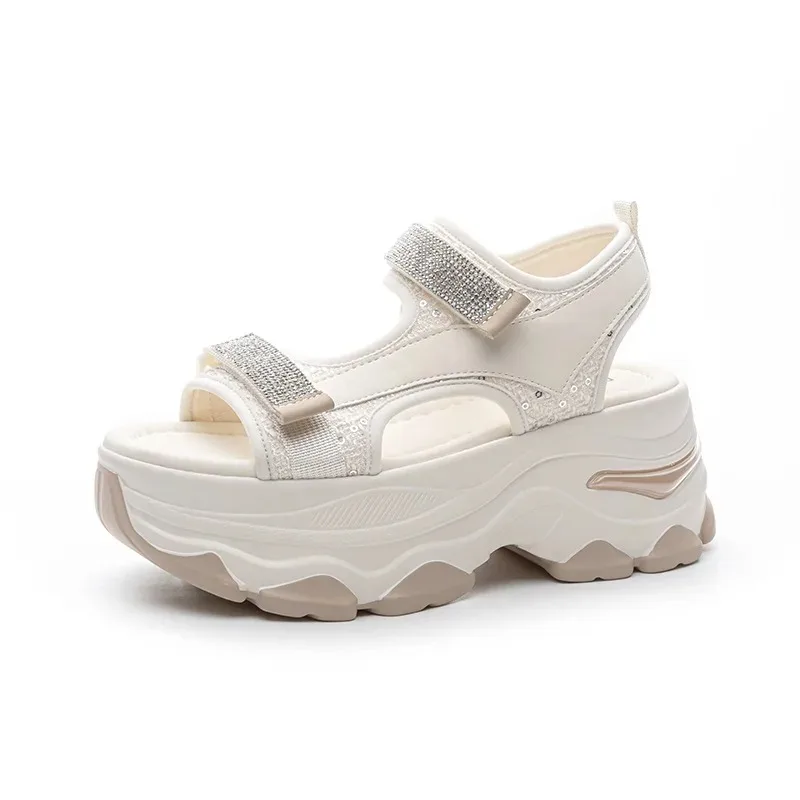 

Универсальные босоножки на толстом каблуке, женская летняя уличная одежда, новинка 2025 года, повседневные спортивные сандалии на платформе с бриллиантами для папы