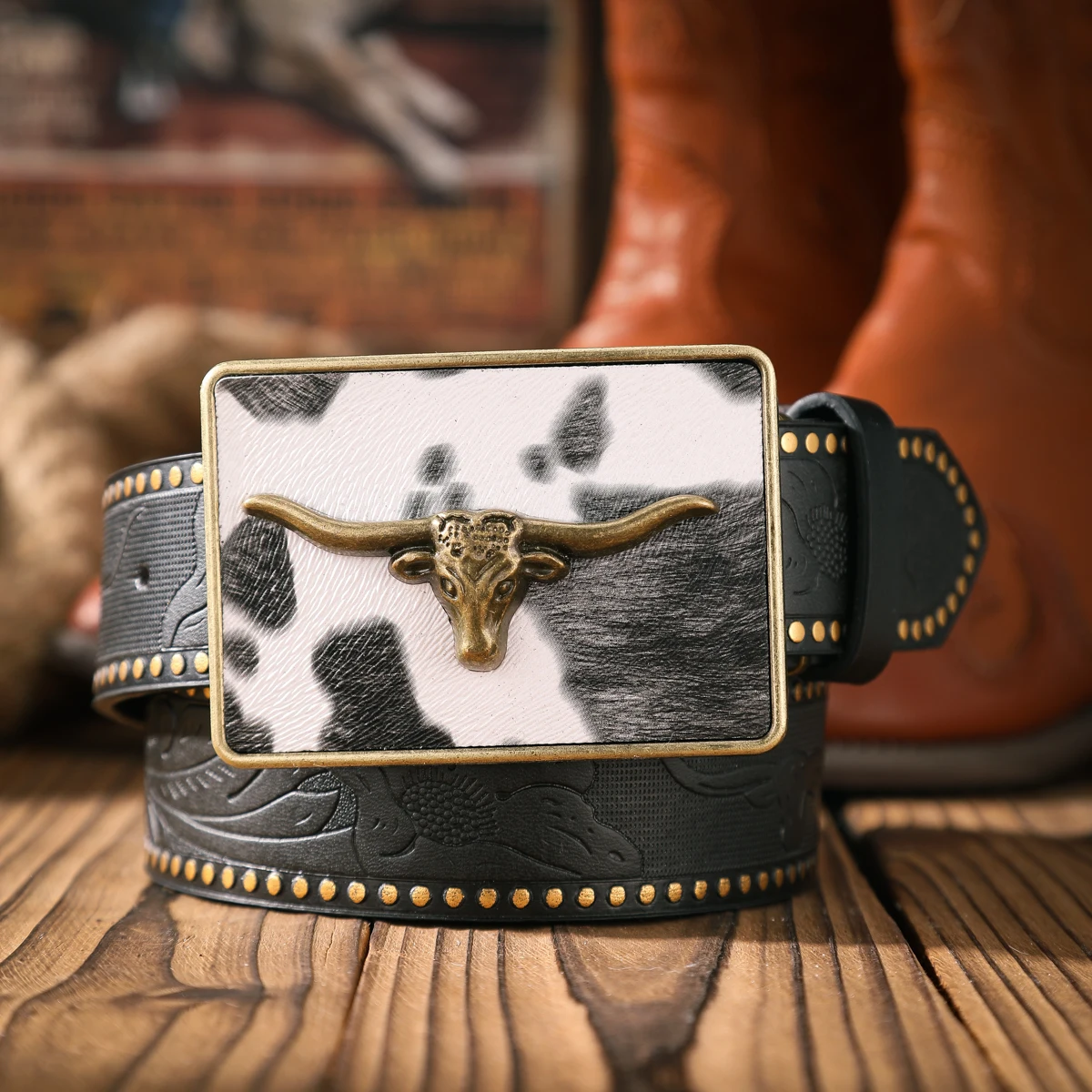 1pc Western Cowboy Style Belt - Suitable for Both Men and Women. PU Embossed Belt. The Buckle Pattern Is Random
