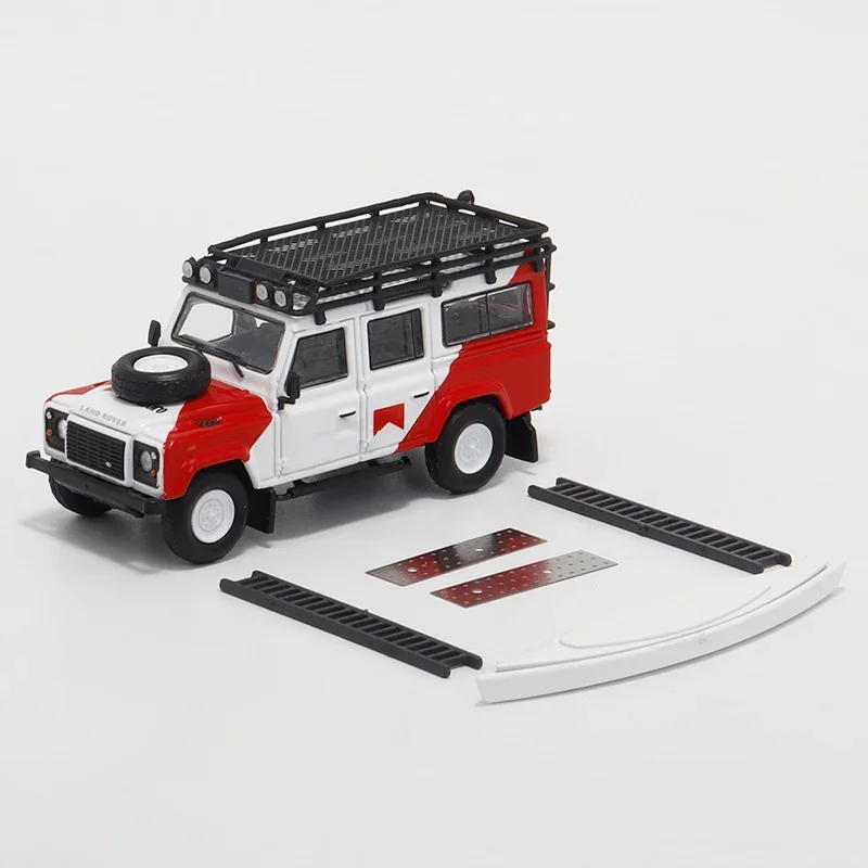 Master 1:64 Land Rover Defender110 Limited299 Diecast Model Car