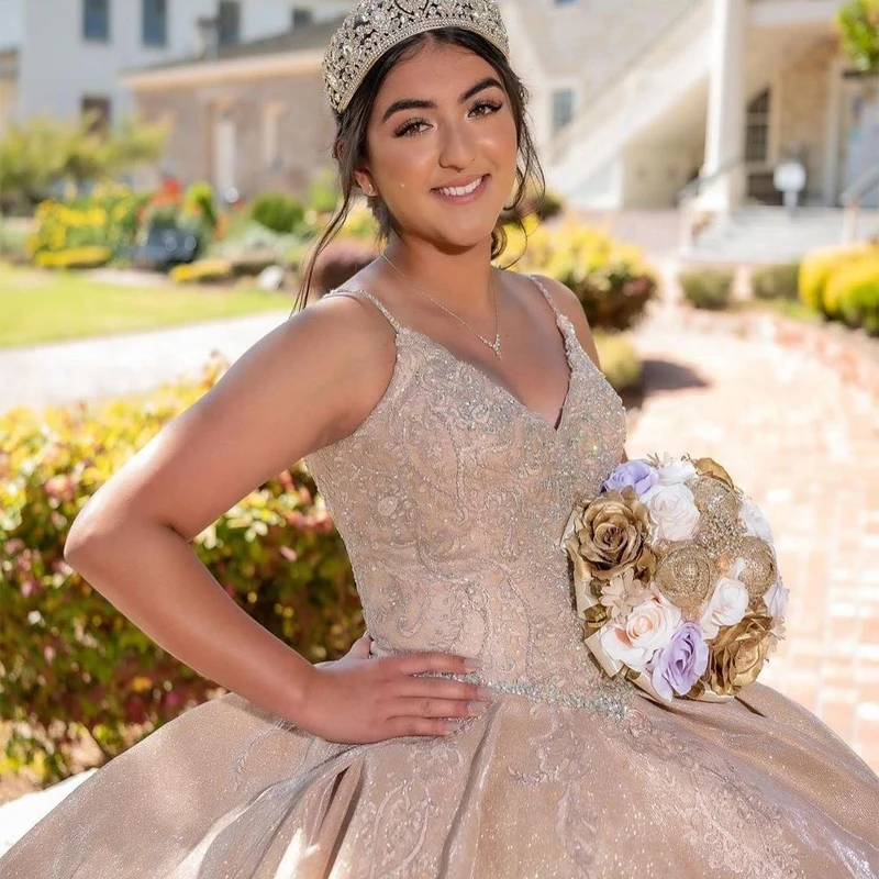 Angelsbridep الكرة ثوب Quinceanera فساتين Vestidos دي 15 أنوس بلينغ الخرز السباغيتي حزام الخامس الرقبة حفلة موسيقية رسمية حزب اللباس