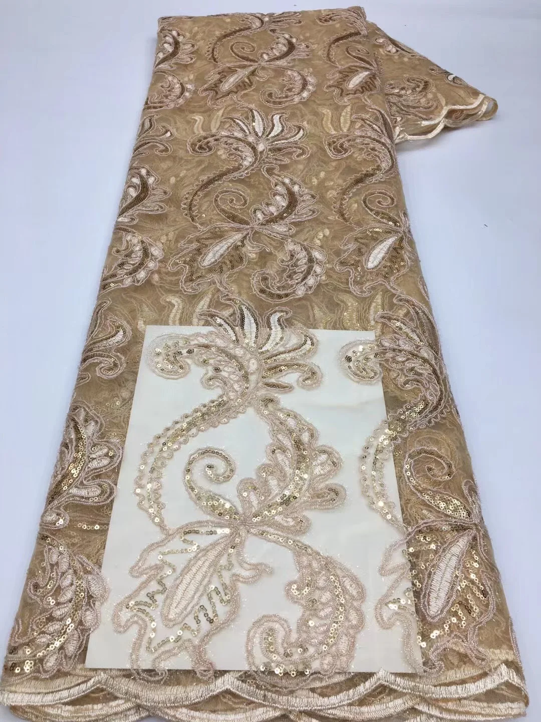 

Latest French Nigerian Sequins Net Lace African Tulle Mesh Sequence Lace Fabric High Quality French Lace for Wedding Dress X5452