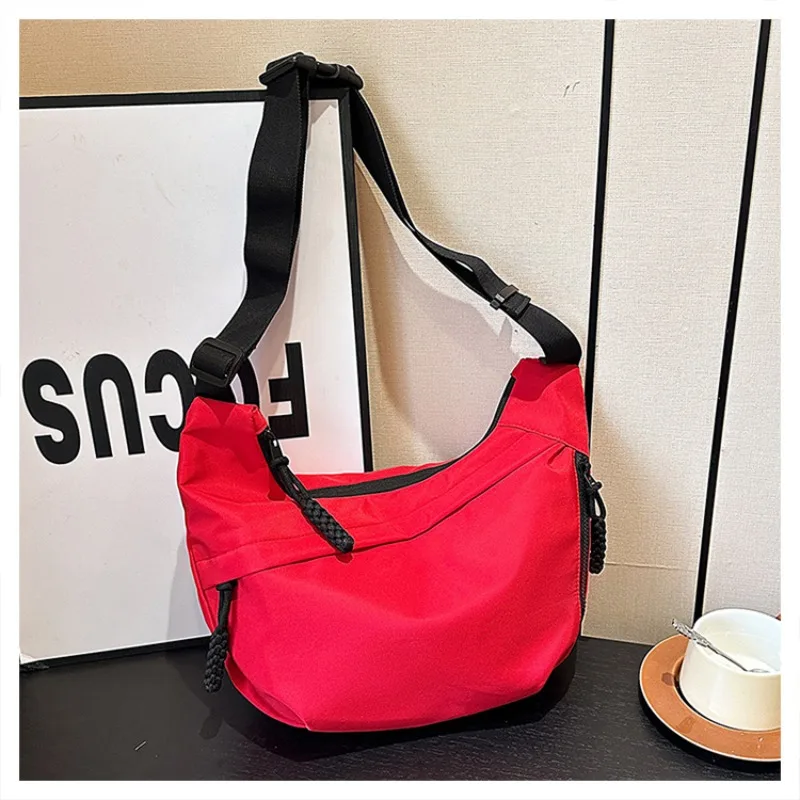 Nylon Car Stitching High-quality 2024 New Product Crossbody Bag Zipper Chain Casual Shoulder Bag Soft Solid Color Handbag