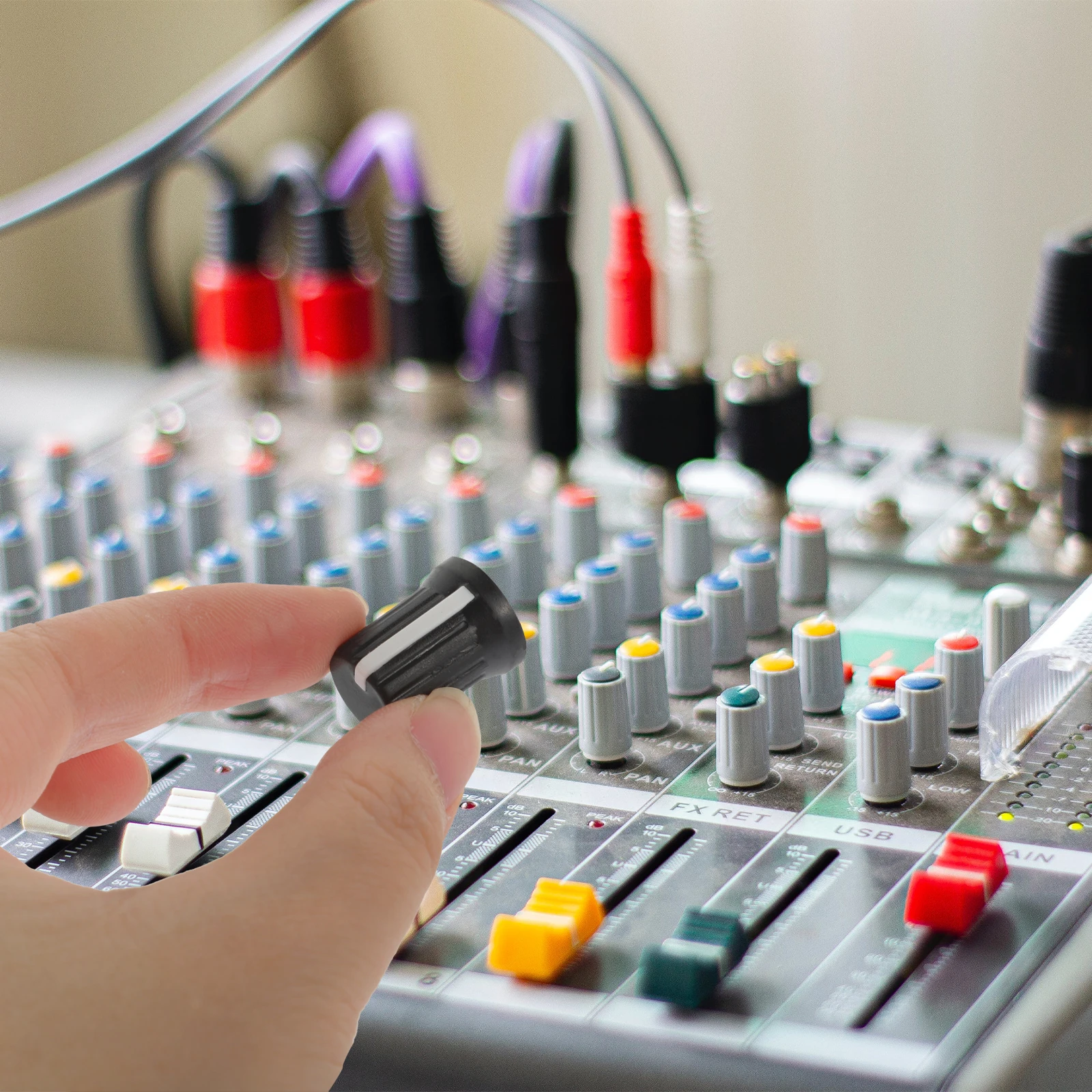 

5pcs Rotary Knob Caps For Potentiometer Volume Tone Control Durable Replacement Knobs For Guitar Parts Accessories