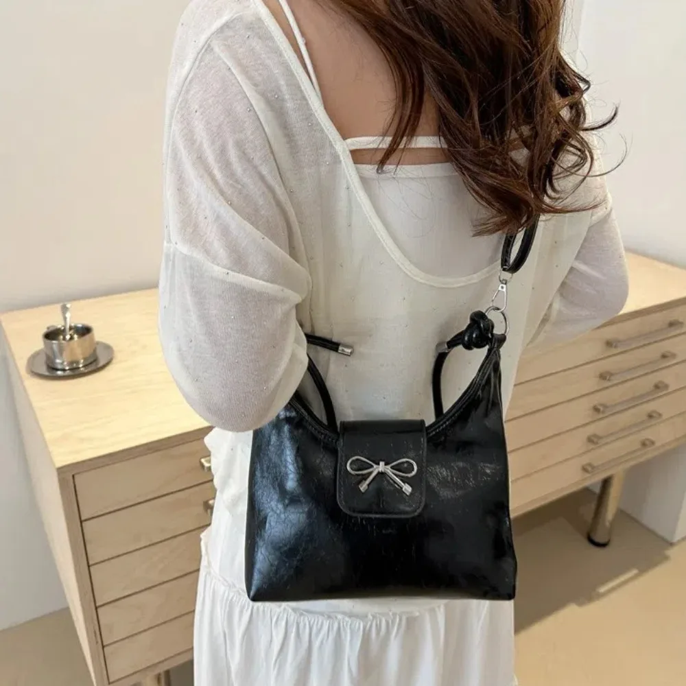 Sweet Handbag Underarm Bag Solid Color PU Leather Shoulder Bag Bow Design Y2K Bow Armpit Ladies