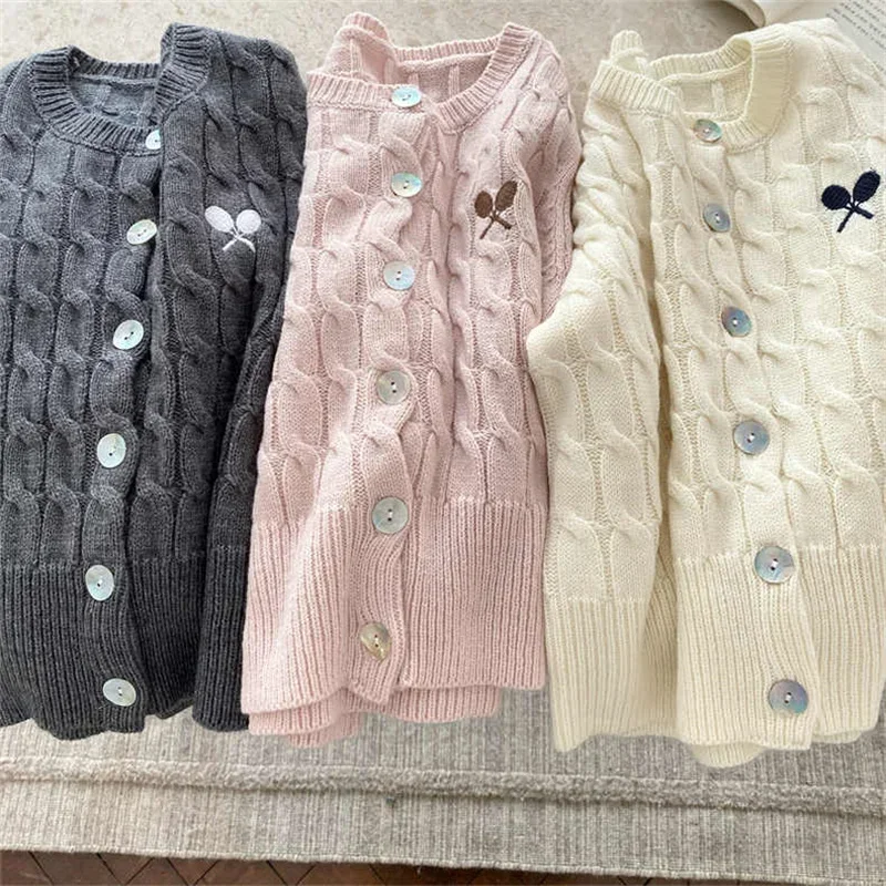 Autumn New Embroidered Long-Sleeved Sweater Short Coat Women Round Neck Twist Full Sleeve Knitted Cardigan Vintage Jumper T632