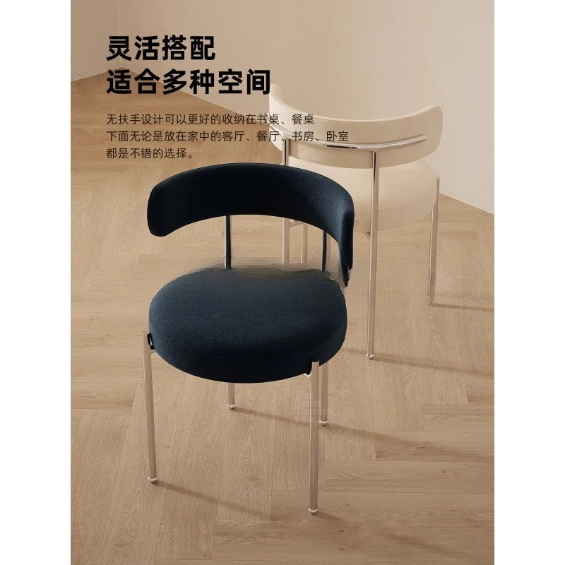 เก้าอี้ทานอาหารสไตล์มินิมอลอิตาลี เก้าอี้เรียบง่ายหรูหราสำหรับใช้ในบ้าน เก้าอี้แต่งหน้าระดับไฮเอนด์