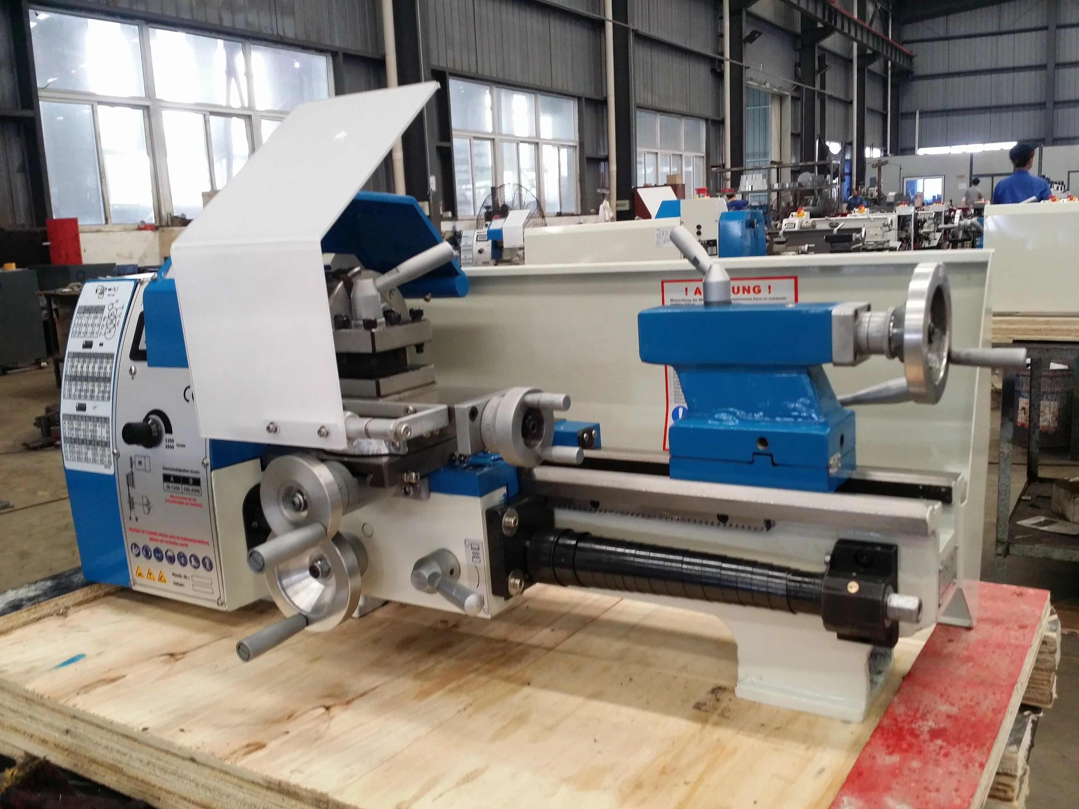 Semi-Automatic WM210v 38mm 220V/50Hz/1PH Small Spindle Variable Speed Metal Lathe with Milling Digital Display Bench Top