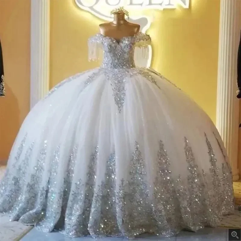 Silver Appliques Sequined Quinceanera ชุดระยิบระยับ Ball Gown หวาน 16 Debutante Party วันเกิด Vestidos De 15 Anos