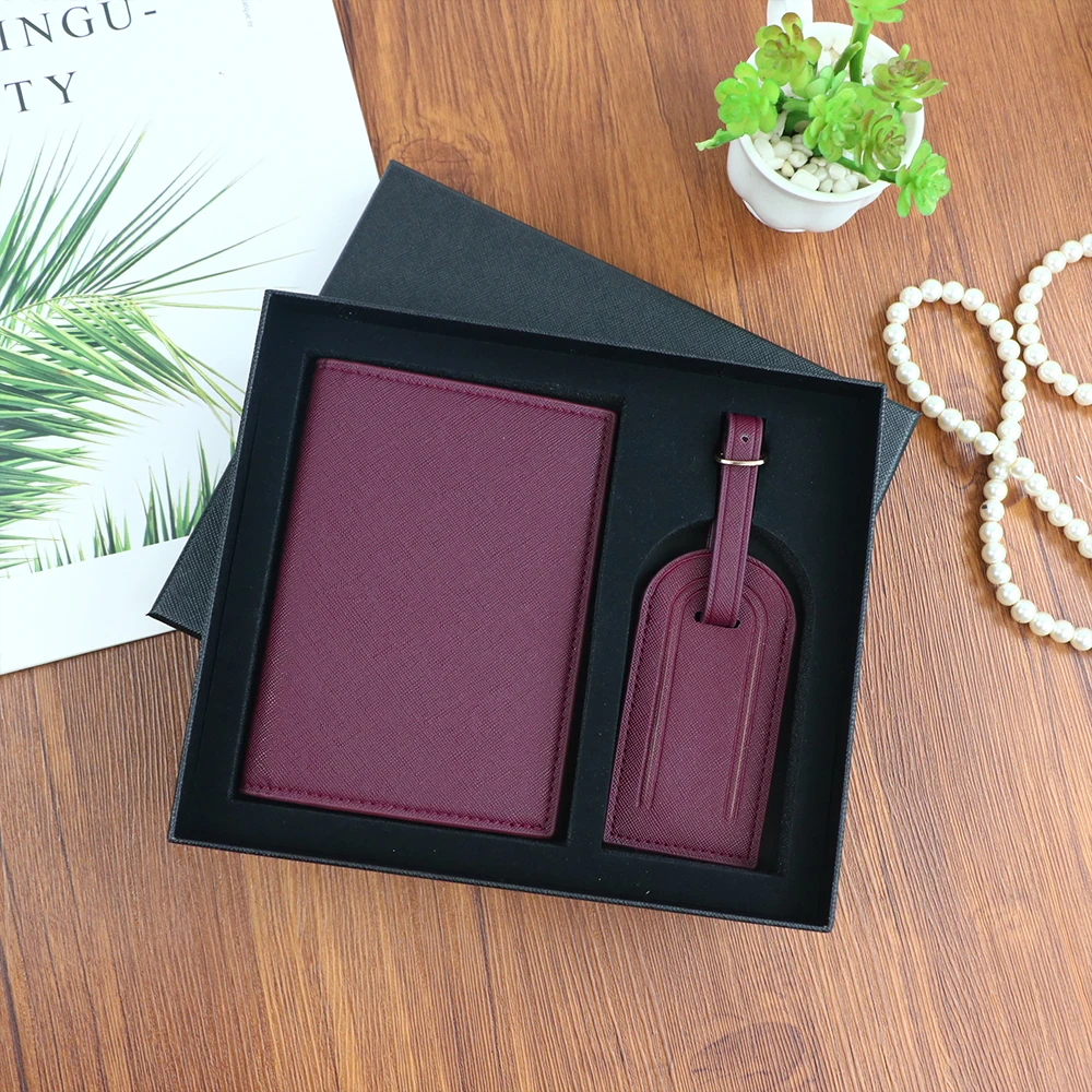 Personalisiertes Namensset, Unisex Safiano PU-Leder Reisepasshülle und Gepäckanhänger Geschenkbox – Detail 6