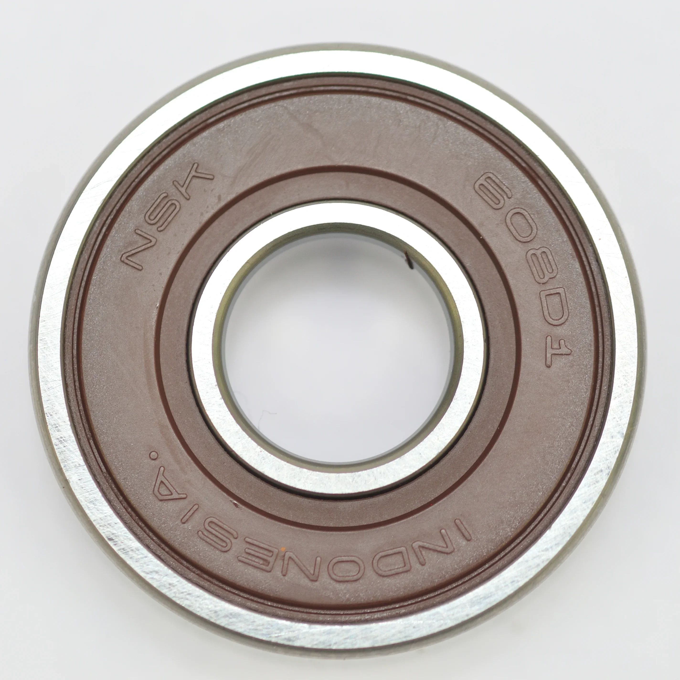 

[16 упаковок][NSK 608D1 P0] Подшипники колес роликовых коньков 608 608RS 608D1 608DD 608DDU 22 мм 8 мм Двойное резиновое уплотнение Япония Высокое качество