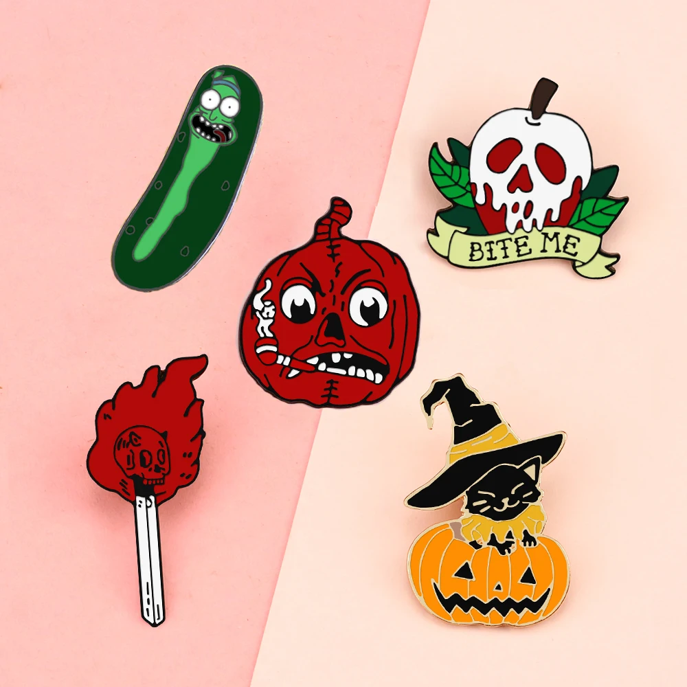 Funny Smoking Pumpkin Brooch Red Skeleton Matchstick Pin Halloween Brooches Badges Jacket Shirt Bags Lapel Pins Gift for Friends