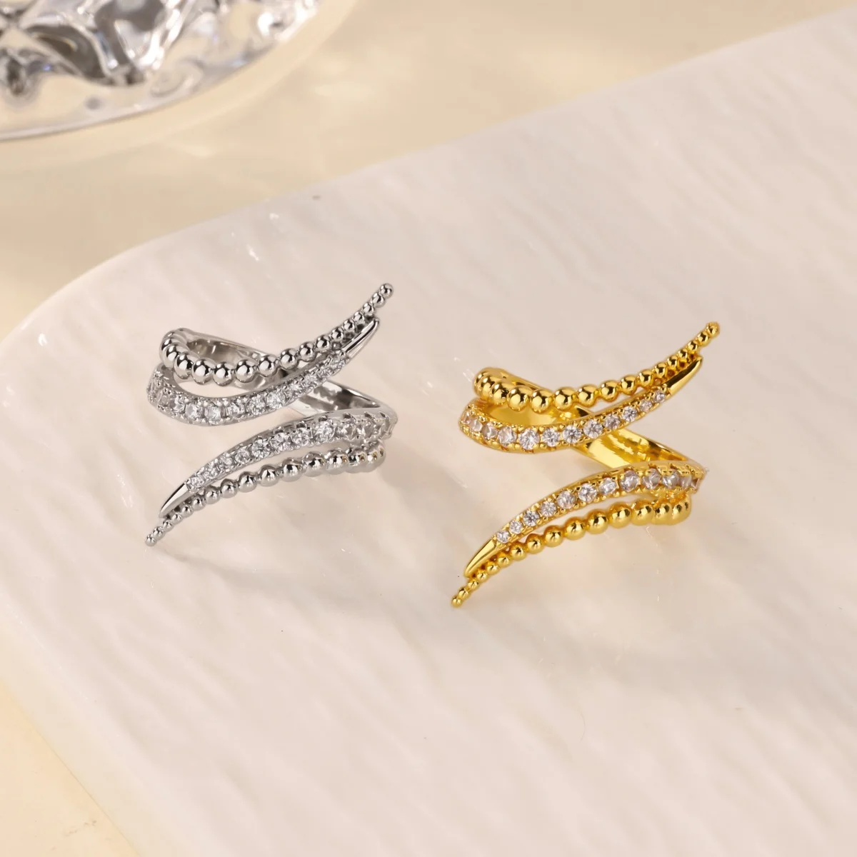 Classic Openwork Women's Rings 18K Gold Color Flower Luxury Design Jewelry Ring Gift Free Shipping Y2K