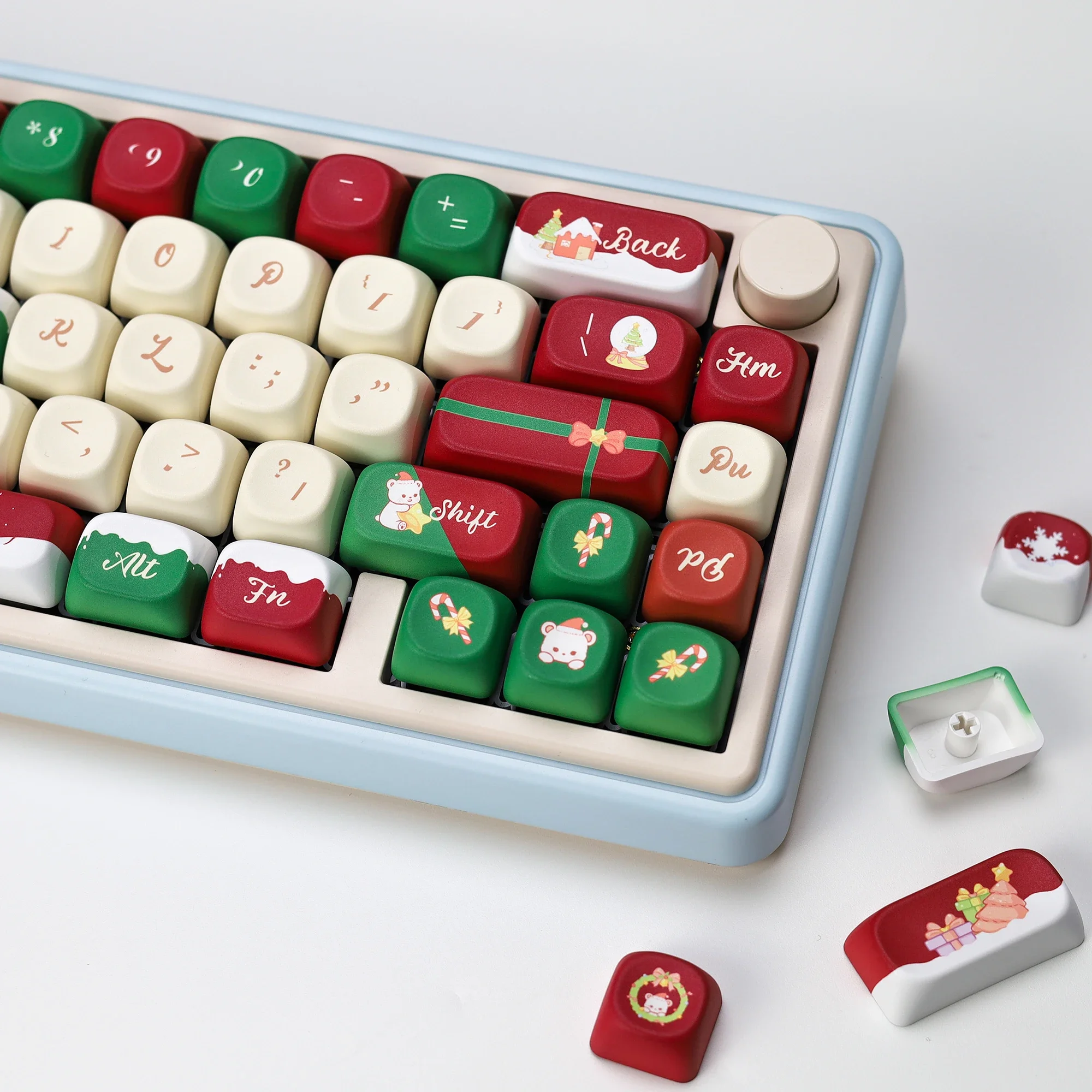 

KBDiy 133 Keys Cute Keycap PBT KOA Profile Christmas Bear Keycaps for Mechanical Keyboard Gaming Custom for 65% 75% 60/61/68/84