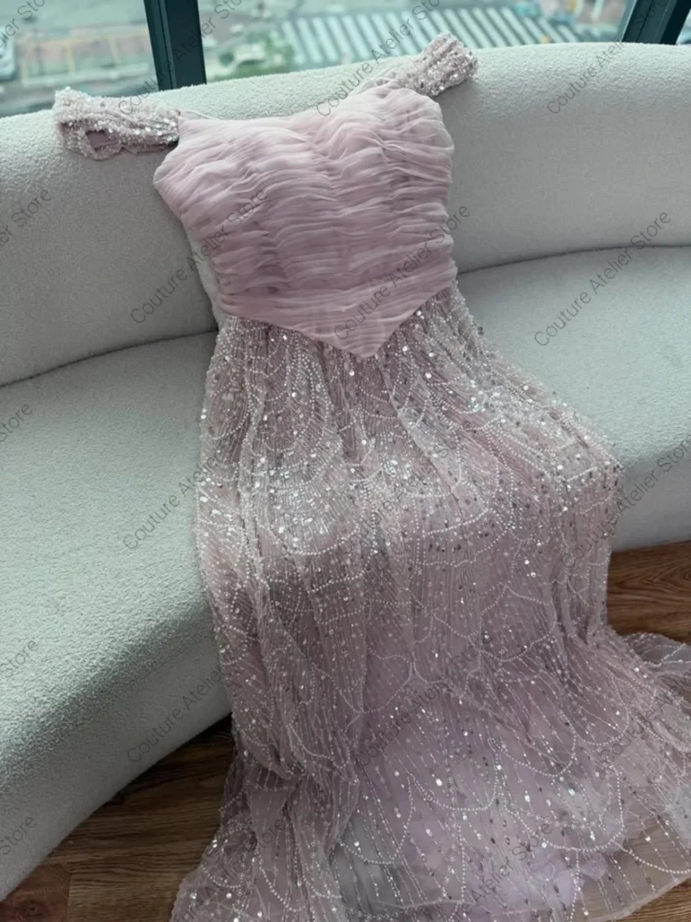 فستان سهرة وردي فاتح لامع مع وشاح المملكة العربية السعودية مطرز ضيق غير متماثل ثوب مسائي مثير بفتحة عالية مخصص #4