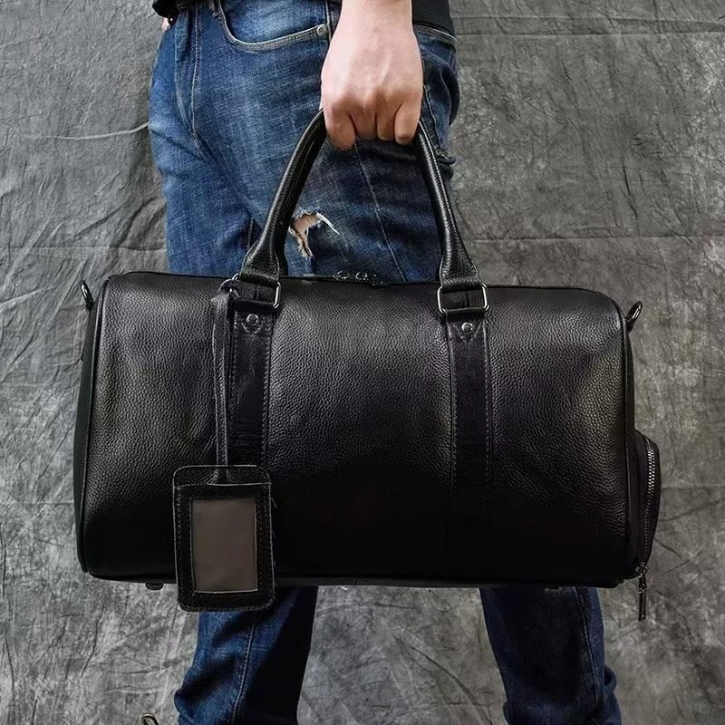 

2026 New Cowhide Genuine Leather Travel Bags Luxury Men Large Capacity Portable Male Shoulder Bags Brand Vintage Travel Duffle