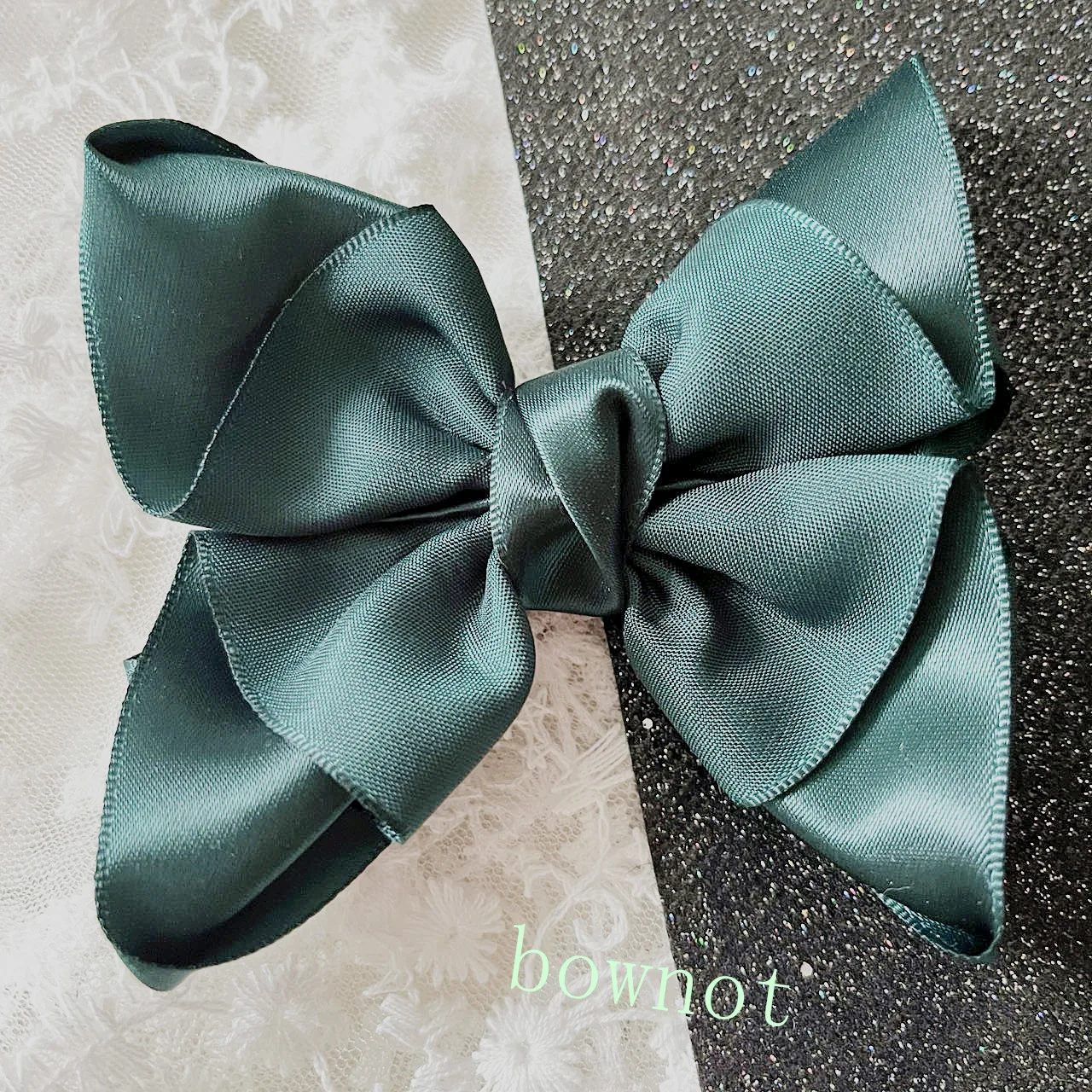 eleghant green bow，women itadag Decoration，Bow Ribbon Hair Clip，Ribbon Headband，Spring Clip Hair Pin ，Brooch，Necktie