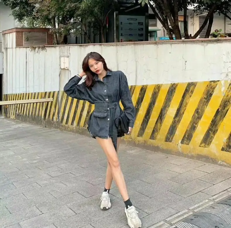 

2025 весенне-осенняя новая женская джинсовая куртка, свободная рубашка с длинными рукавами, топ, женская короткая джинсовая рубашка на талии, пальто в стиле пастушки, женское