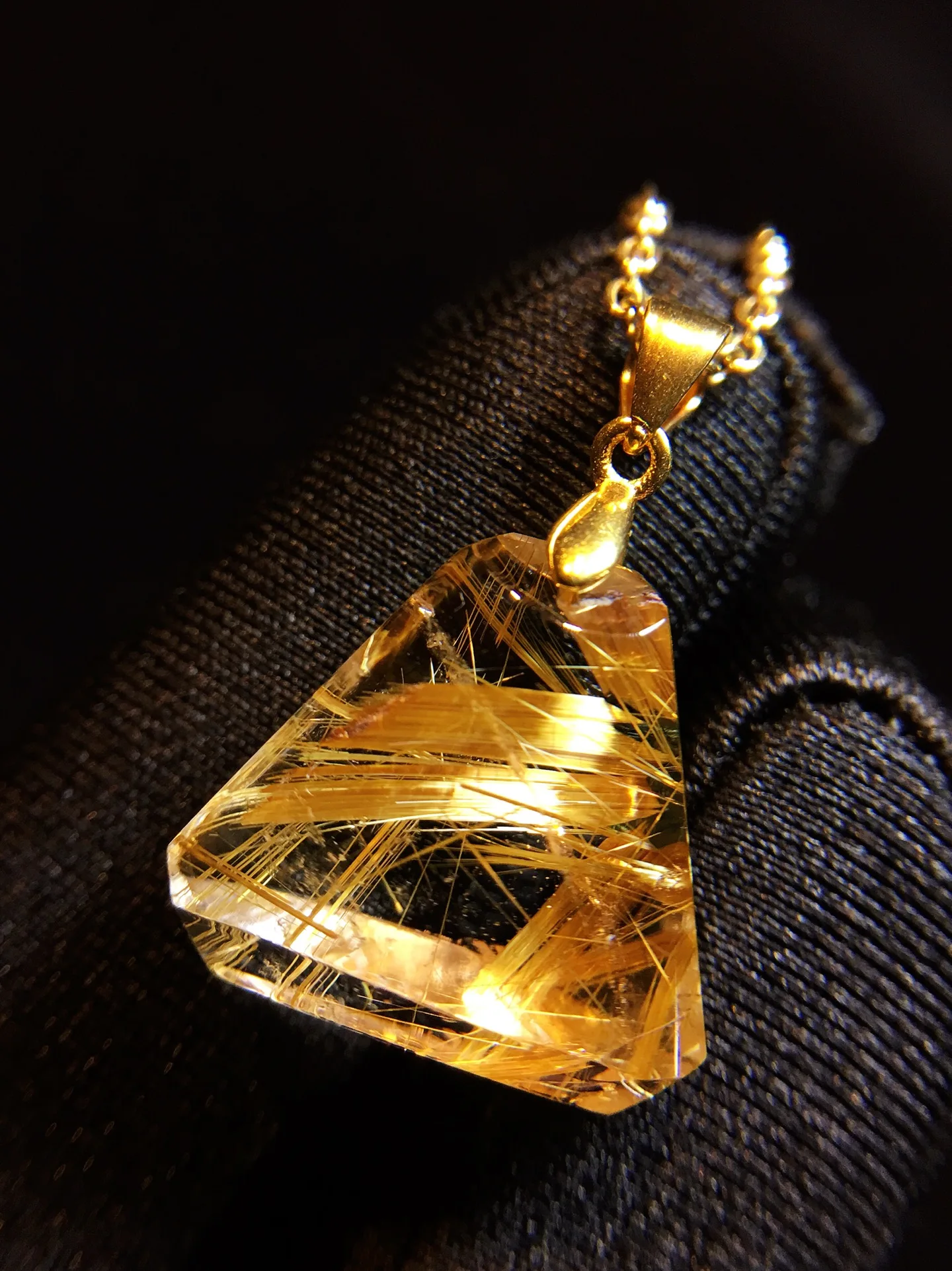 

Natural Brazil Gold Rutilated Quartz Pendant Necklace For Women Men Silver Healing Crystal Gemstone 15mm Beads Jewelry AAAAA