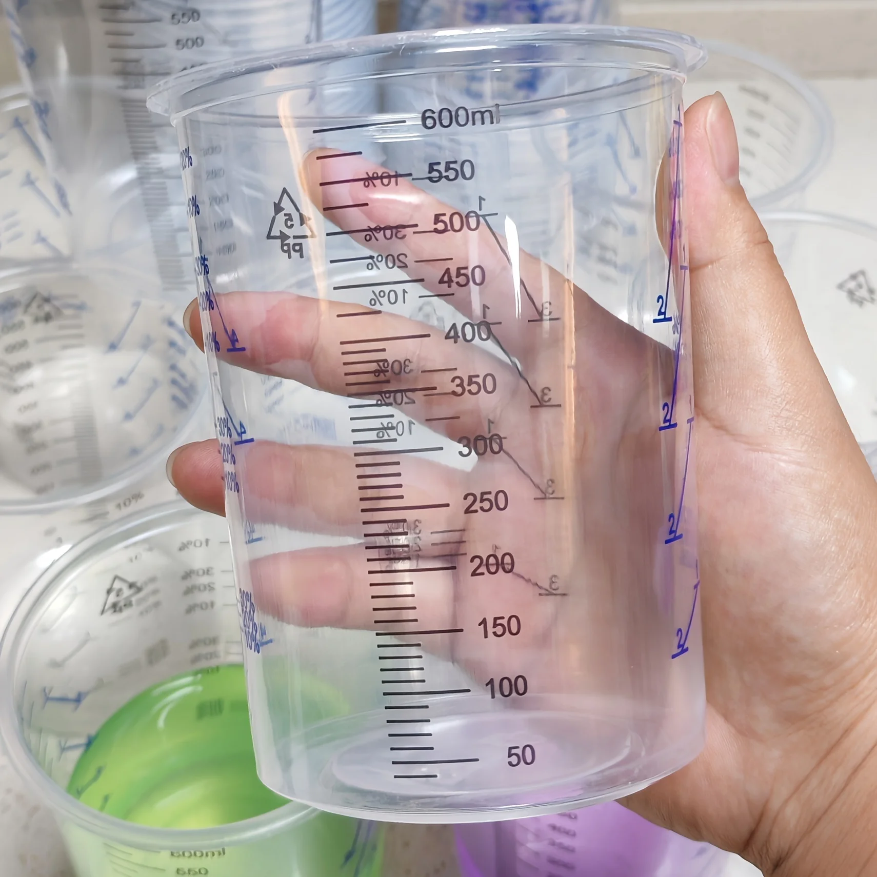10PCS 600ml 20oz Large Capacity Plastic Measuring Cup Stirring Cup with Accurate Markings for Paint Resin, Epoxy Resin, Artwork