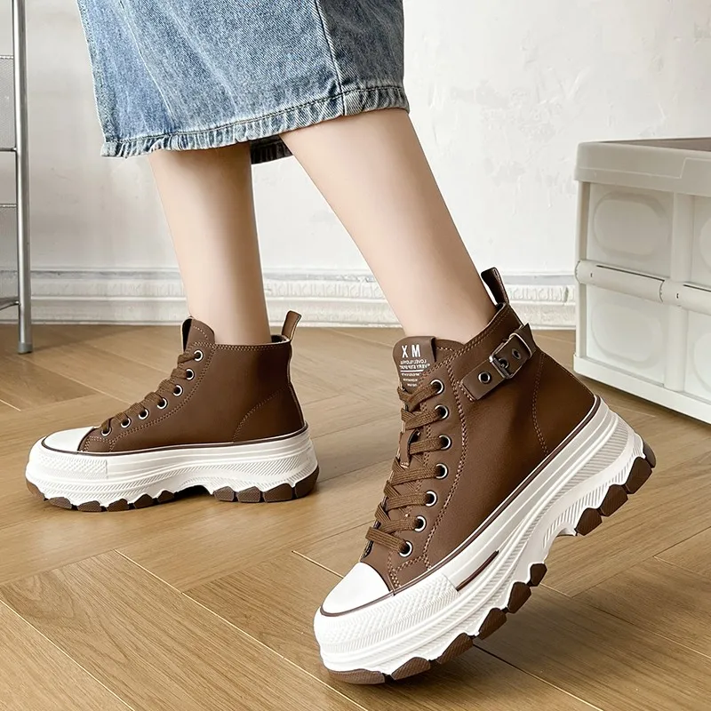 High Top Women's Shoes Thick Sole Single Shoe Explosion Simple Wind Short Boots Autumn and Winter All Casual Soft Soled Shoes