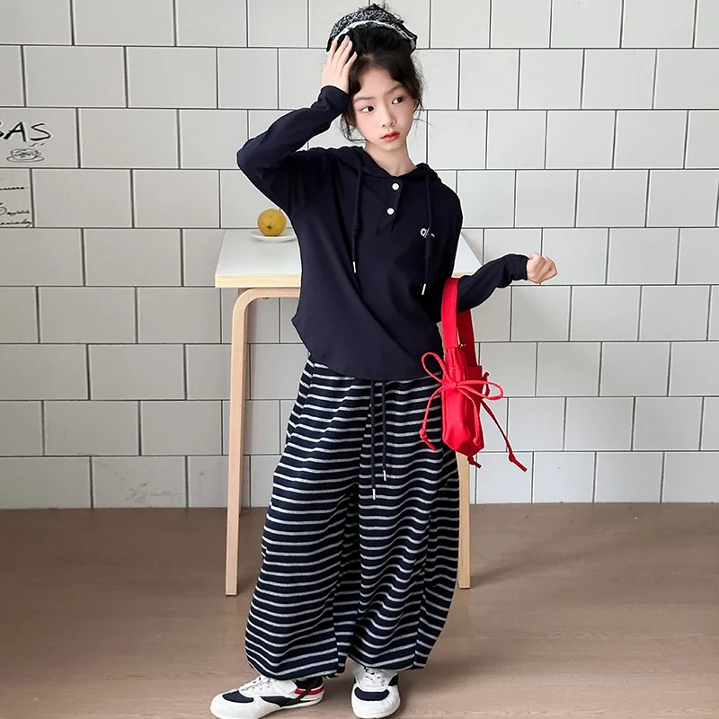 ملابس الفتيات لربيع وخريف 2025 قميص أساسي عصري جديد للأطفال مع بنطال مخطط، طقم مكون من قطعتين لخريف #4