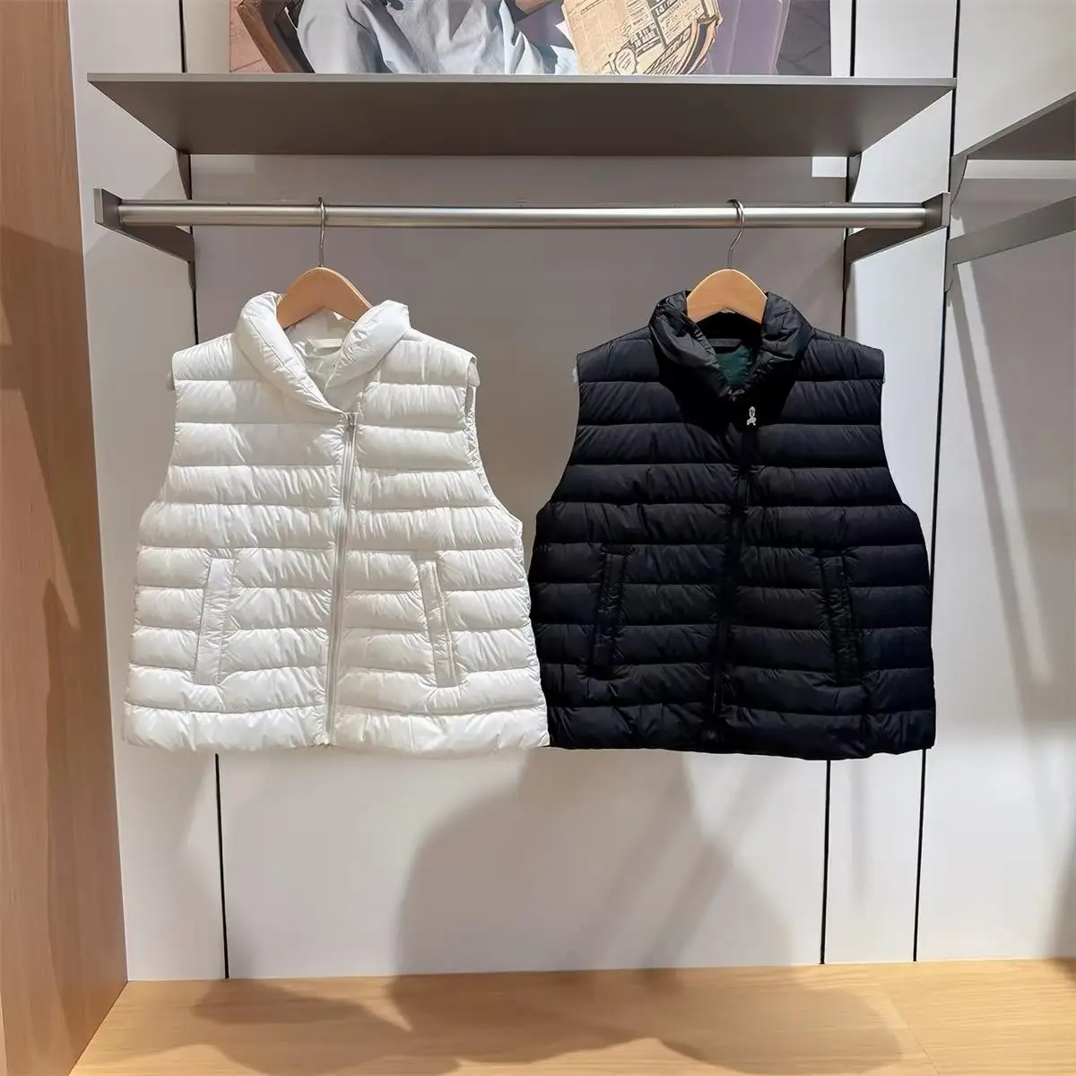 2026 Autumn Winter Women Golf Padded Vest Lightweight Warm Sleeveless Waistcoat Outdoor Casual Sports Outerwear