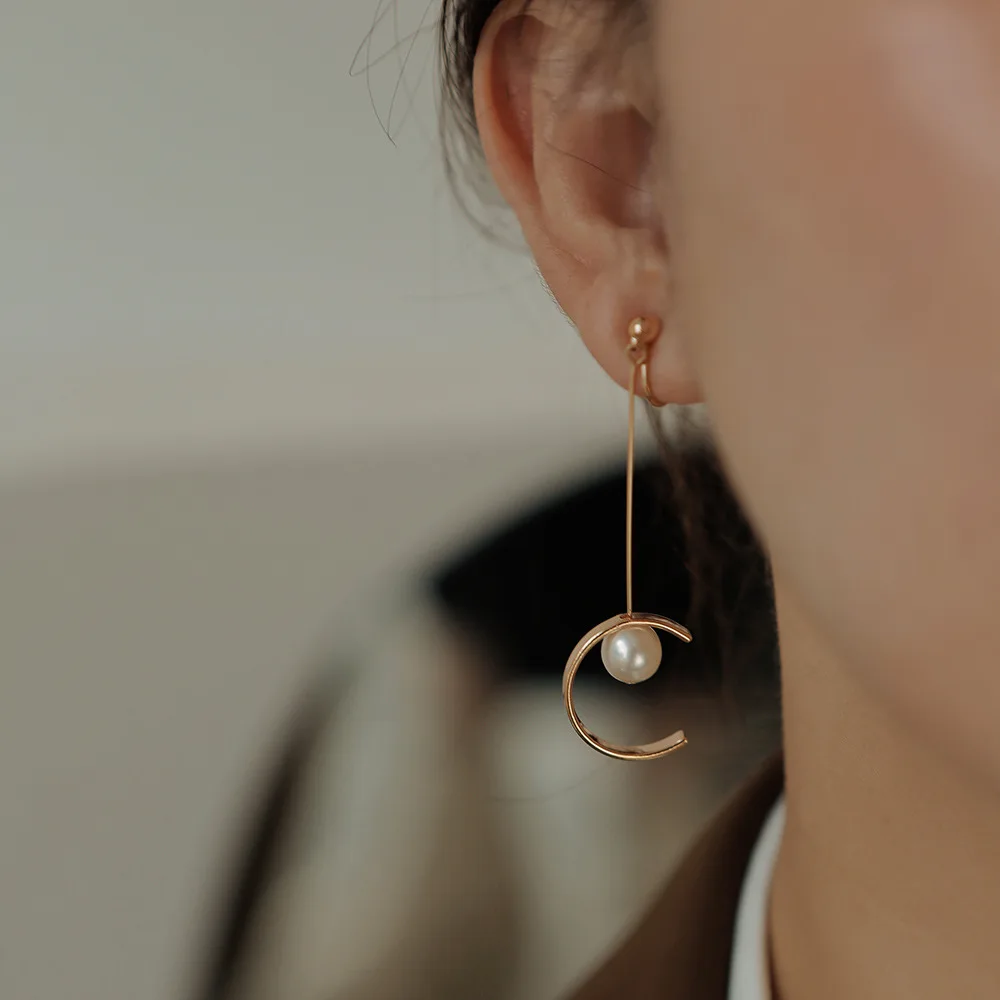 

Korean Fashion New Pearl Tassel Earrings for Women Temperament Long Versatile Earring Birthday Party Women's Jewelry