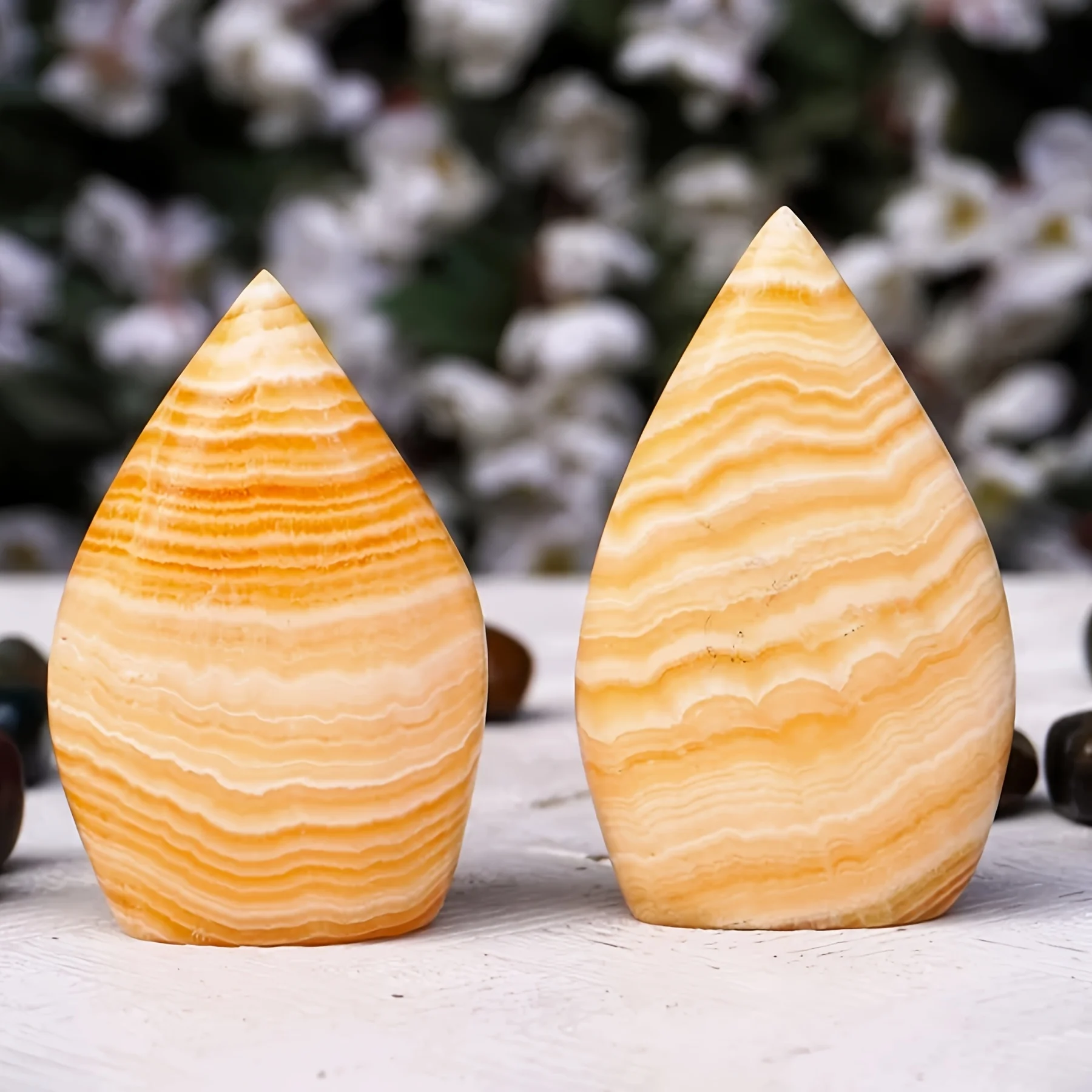 Natural Yellow Calcite Teardrop Carving, Polished Crystal Stone, Home Decoration Meditation Energy Ornament Gift