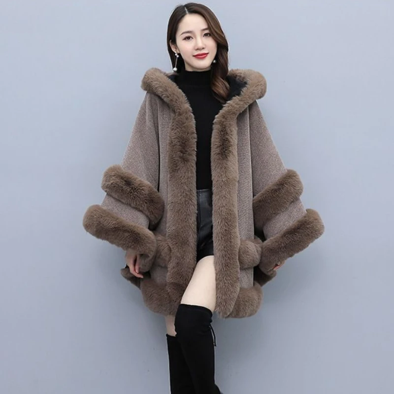 

2023 Winter New Women Imitation Fur Cloak Coat Mid Length Version Thick Warm Outwear female Fashion Vintage Hooede Cape Outcoat