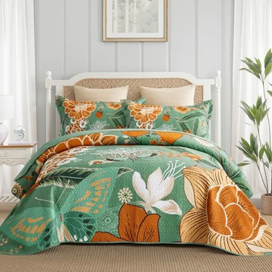 

3 Piece Sage Green Boho Floral King Size Quilt Sets Farmhouse Botanical Reversible Lightweight Bedspread Coverlet with 2 Shams