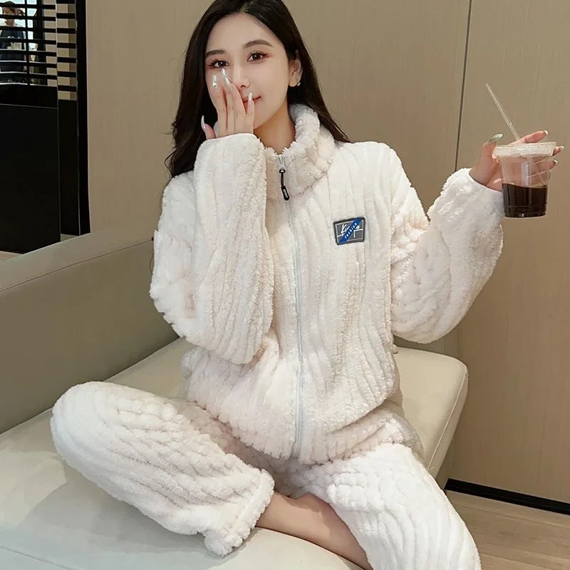 ملابس نوم نسائية سميكة ودافئة من الفلانيل بيجامات مخملية مرجانية ملابس شتوية مطبوعة أطقم مريحة