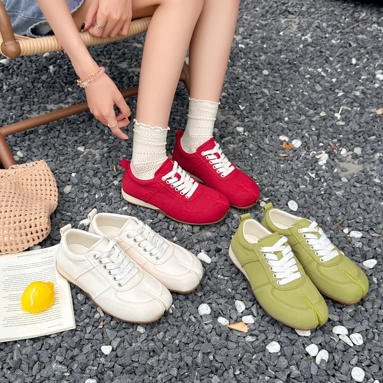 

Women Split Toe Lace Up Casual Sneakers Soft Breathable Flat Walking Shoes Lightweight Daily Outdoor Multicolor Sports Footwear