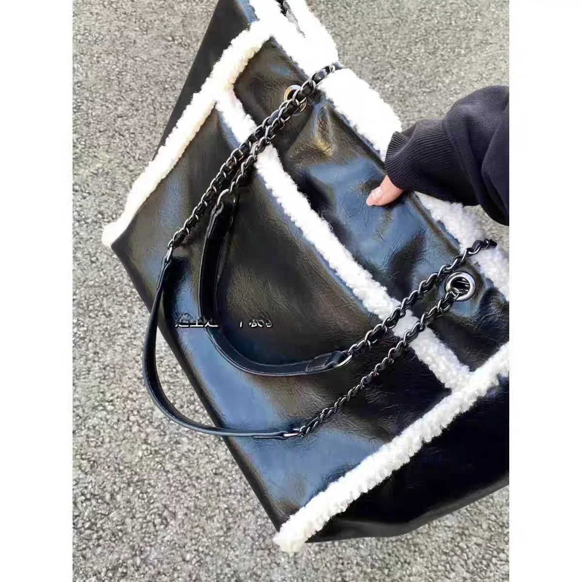

Lamb Fur Tote Bag Commuter Laptop Bag for College Students Early Autumn Large Capaci Notebook Cuter Crossbody Bag