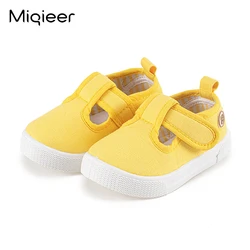 Dziecięce buty dla chłopców małe dziewczynki brezentowe buty dziecięce miękkie podeszwy trampki Casual Hook & Loop Sneakers koreański styl mieszkania rozmiar 22-27