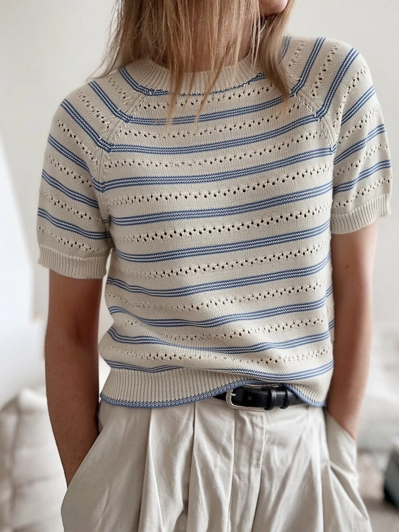 

Striped Hollow Knit T-Shirt Women Round Neck Short Sleeve Casual Fashionable Top Summer Loose Fit Breathable Blouse for Shopping