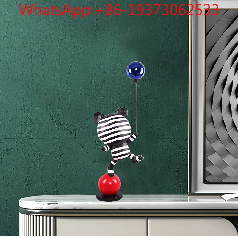 Cartoon Bear Desktop Sculpture, Hotel Lobby Interior Soft Furnishings, Decorative Decorations, Living Room Art Installations view 3