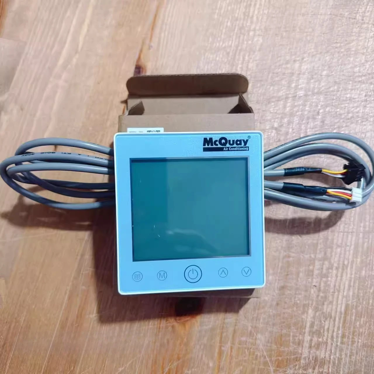 McQuay Air Conditioning Water Cooling Module MC324 Touch Screen Remote Control MC324 V01SLM022V1.00 New Original