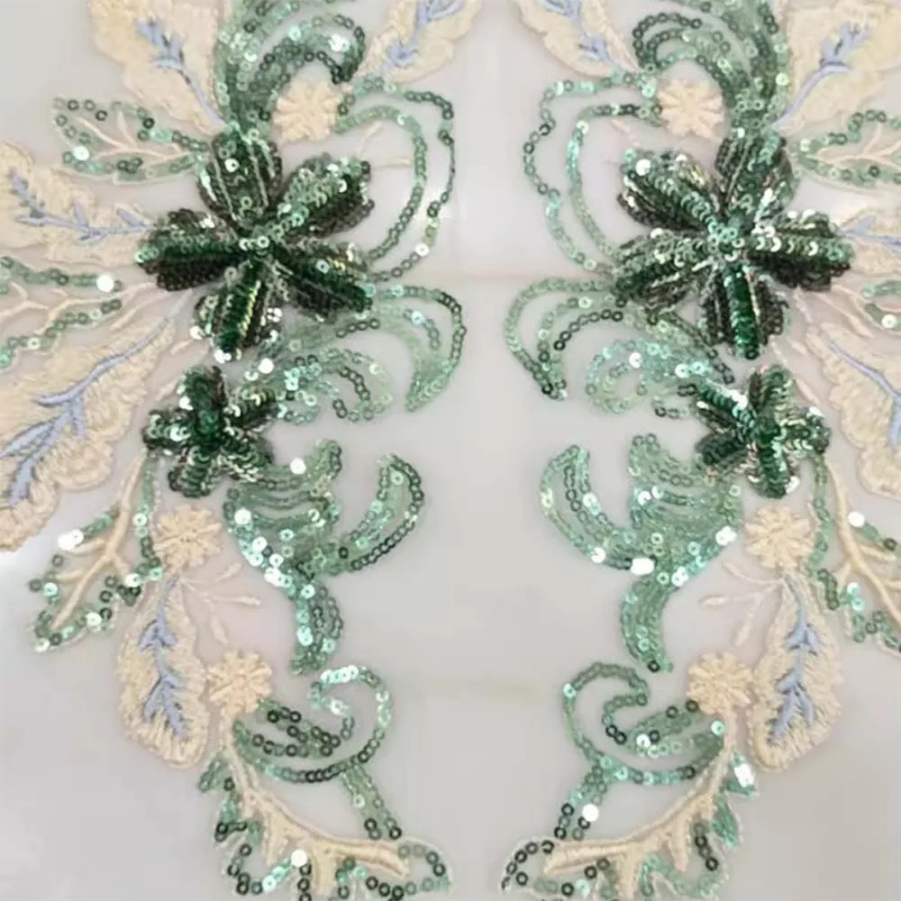 1 paio di Appliques da sposa ricamate con paillettes floreali cucite per la decorazione del vestito fai da te