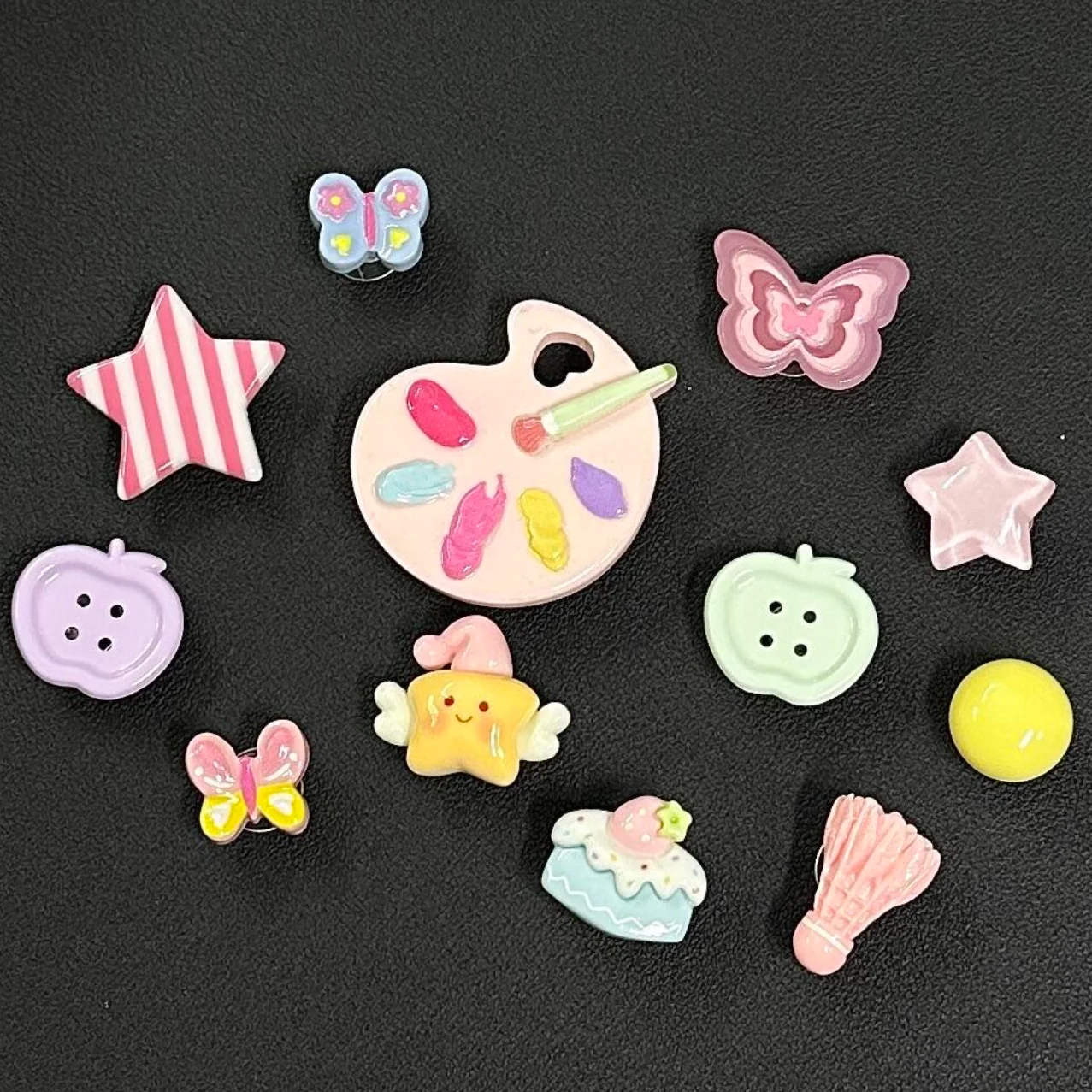 

Macaron Oil Painting Board and Badminton Series Lovely Footwear Decoration DIY Beautiful Adornment for Clogs Sandals Hot Gift