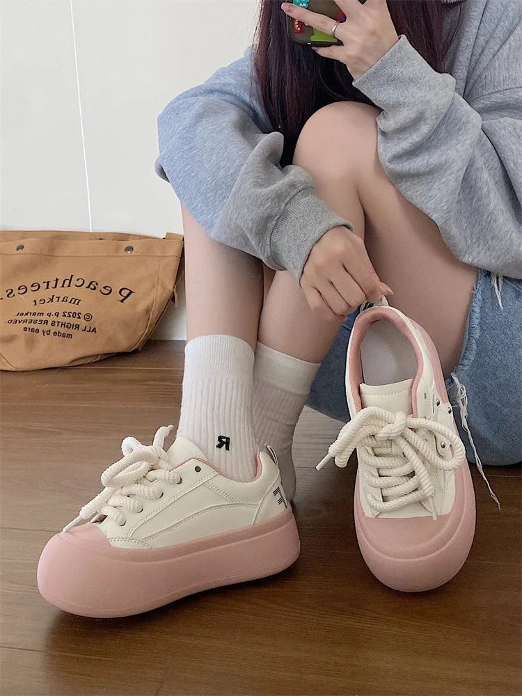 Lightweight Lace Up Thick Sole Lolita Shoes Spring Women's 2024 New Popular Low Top Sports Board Shoes