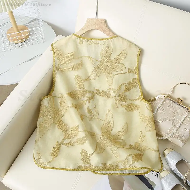 Chinese Style Women Tang Clothes Vest Retro Embroidery Cheongsam Top Sleeveless Waistcoat Tradition Classic Button Outwear Hanfu