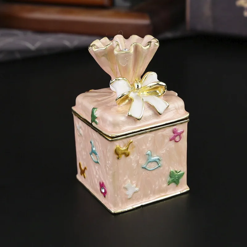 

Cute Bowknot Jewelry Box Enamel Candy-shaped Jewelry Bracelet Case Jewelry Container Earrings Holder Gift for Wedding Ceremony