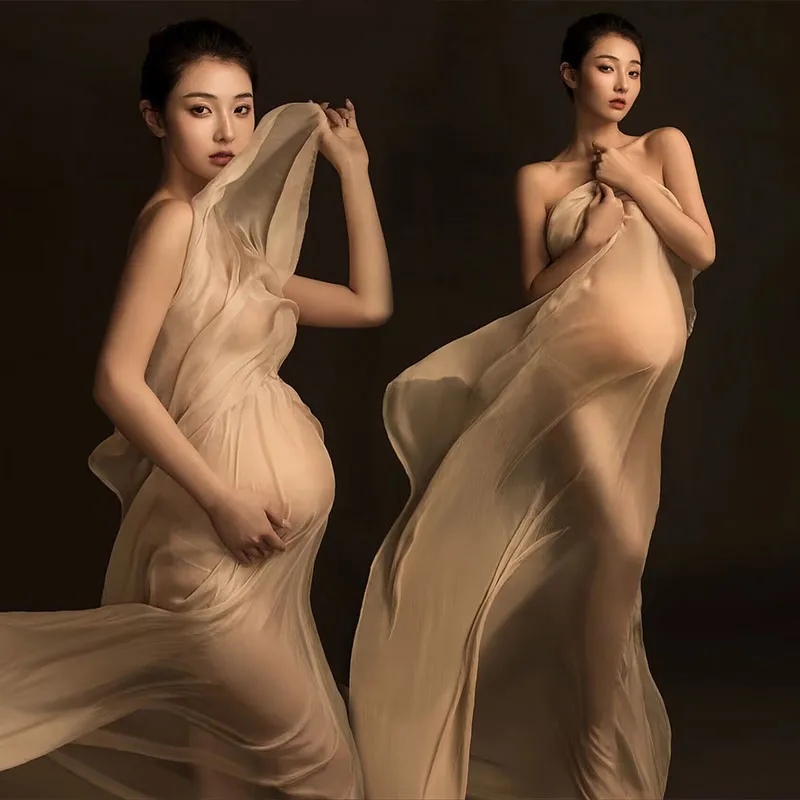 

Maternity Silk Fabric Gown Photography Props Tossing Fabric Pregnancy Photo Props Shiny Glossy Wrap Tossing Gown Fancy Pregnant