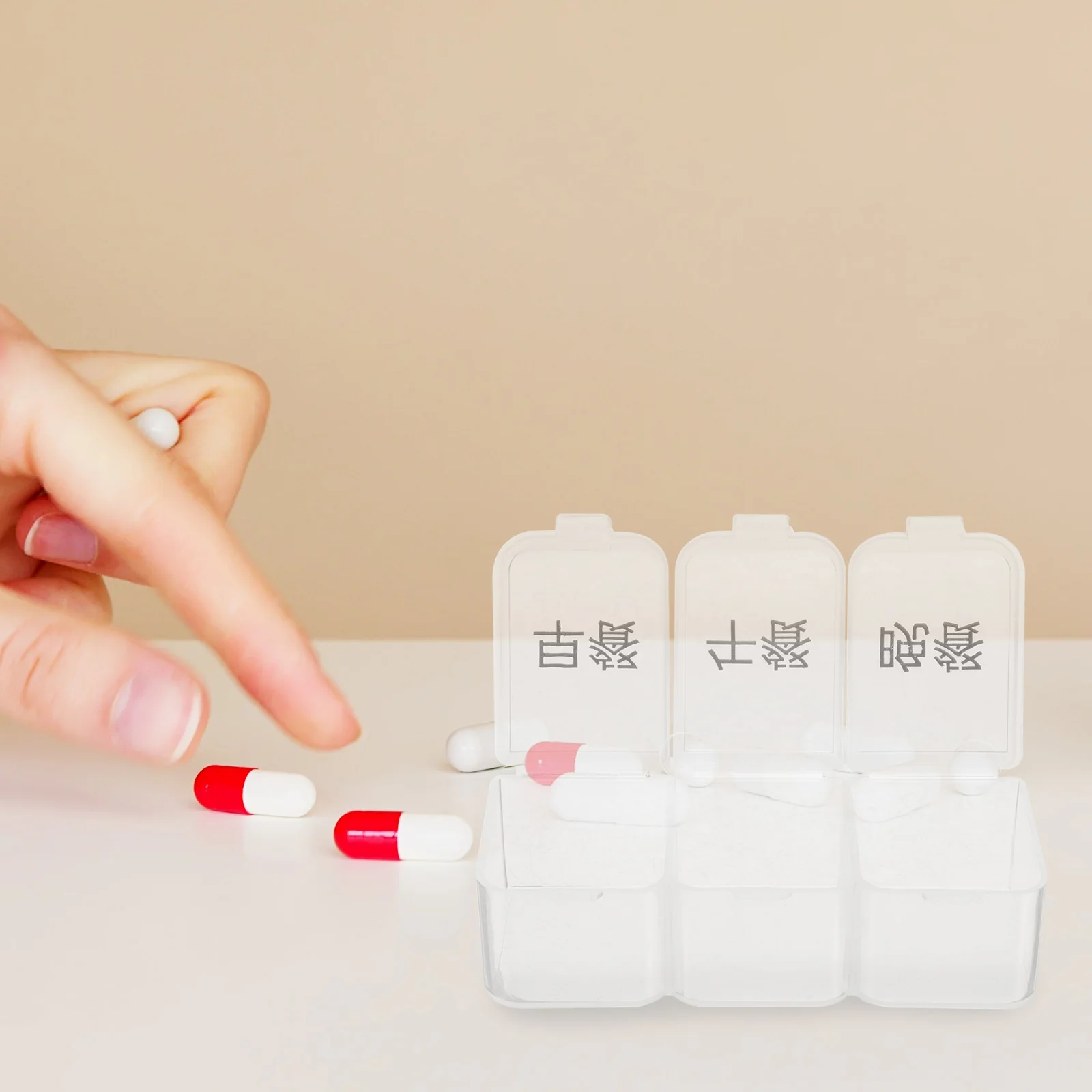 

Portable 3 Household Pills Case Medicine Box Clear Color Daily Use Travel Size Airtight Design Health Accessories
