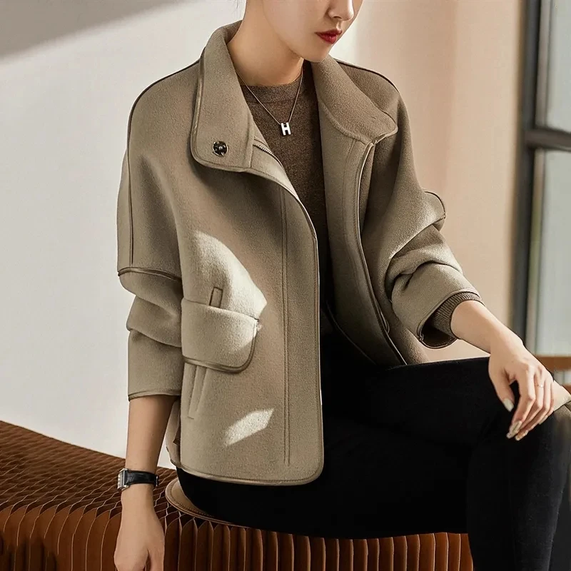 

2025 Autumn Winter Short Ladies Woolen Jacket New Loose Lapel Female Top Casual Bat Sleeve Coat Fashion Women's Woolen Outcoat