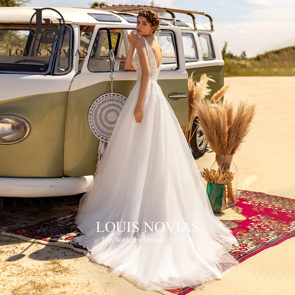 LOUIS NOVIAS BOHO Wedding Dress Sexy Deep V-Neck Spaghetti Straps Backless Sequined Beach A-Line Bridal Gown Vestidos De Novia